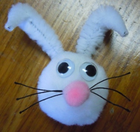 how to make a pompom bunny pin for Easter
